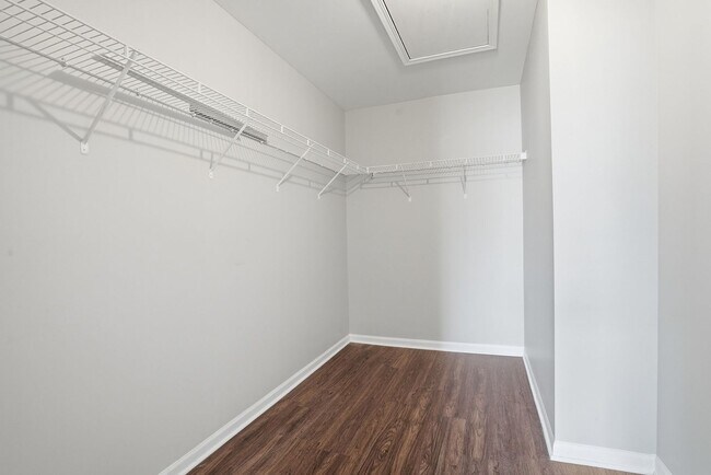 Building Photo - 2647 Pecos Cir