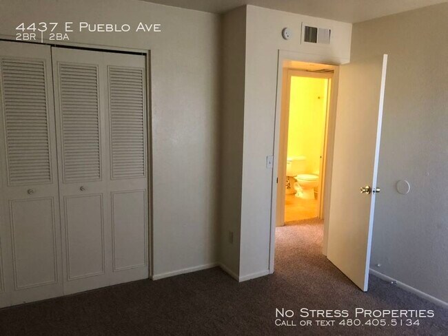 Building Photo - 2 Bed Town Home off 40th St and Broadway!
