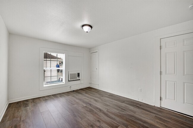 Building Photo - 4901 Stimson St