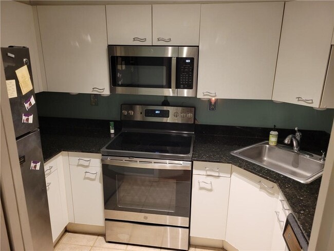 Building Photo - 2870 Pharr Ct S Northwest