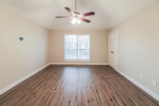 Building Photo - 13706 Midfield Glen Ct