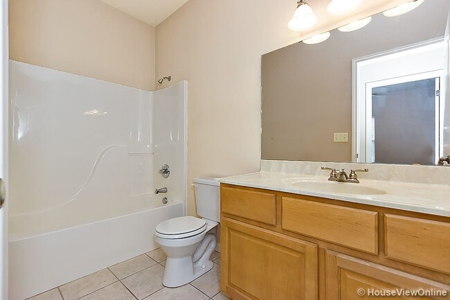 Building Photo - Duplex in Cape Girardeau