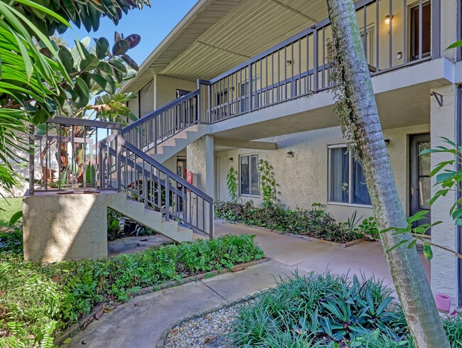 Building Photo - 6552 Chasewood Dr