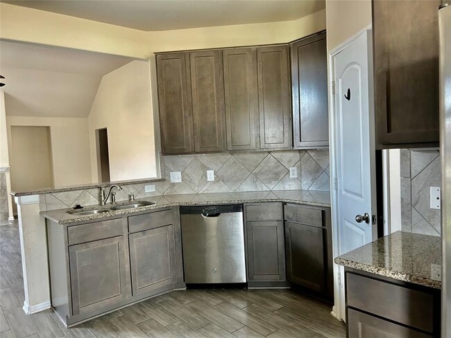 Building Photo - 5222 Windy Plantation Dr
