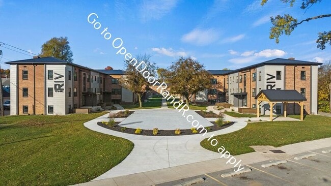 Building Photo - 1823 Griswold Dr