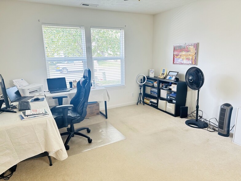 Building Photo - 3003 Remington Dr