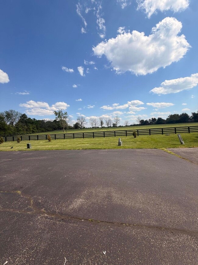 Building Photo - 523 Tecumseh Trail