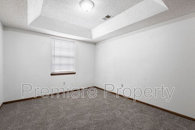 Building Photo - 9130 E 85 St