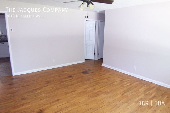 Building Photo - 2610 N Kellett Ave