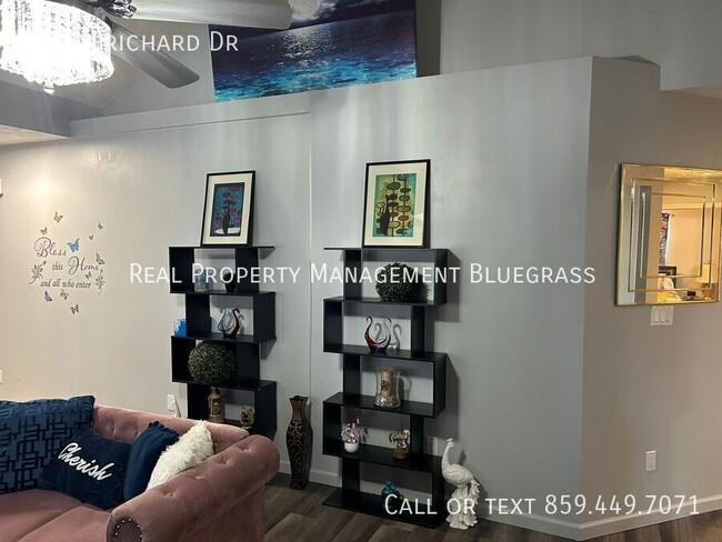 Building Photo - 3085 Prichard Dr