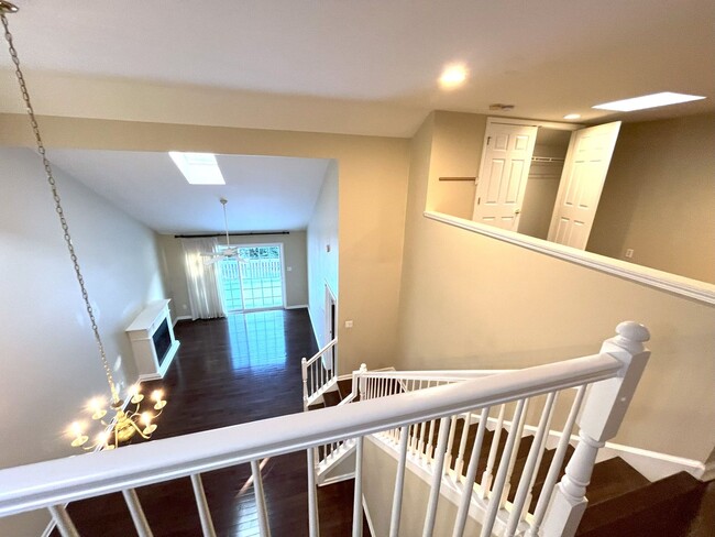 Building Photo - CONTRACT PENDING!! Gorgeous 3-bedroom, 3 f...