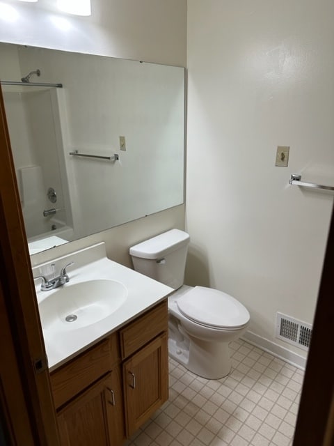 Building Photo - 2300 Coyote Creek Dr