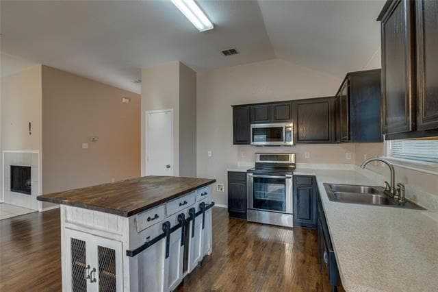 Building Photo - 5572 Spring Ridge Dr