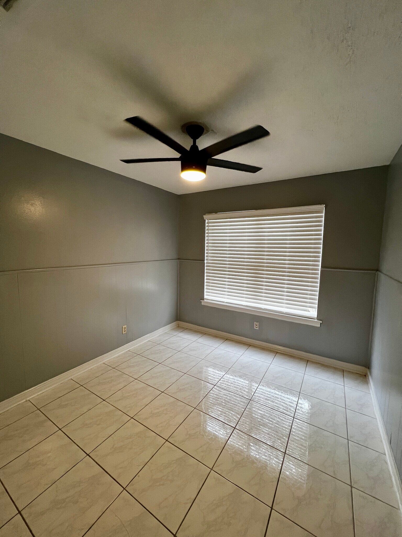 Building Photo - 304 Staunton St