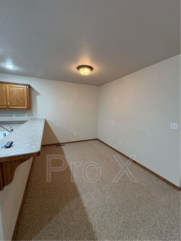 Building Photo - 2913 Santa Fe Dr