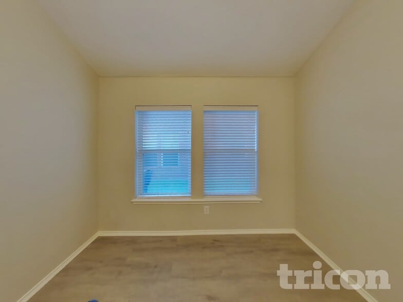 Building Photo - 369 Magnolia Dr