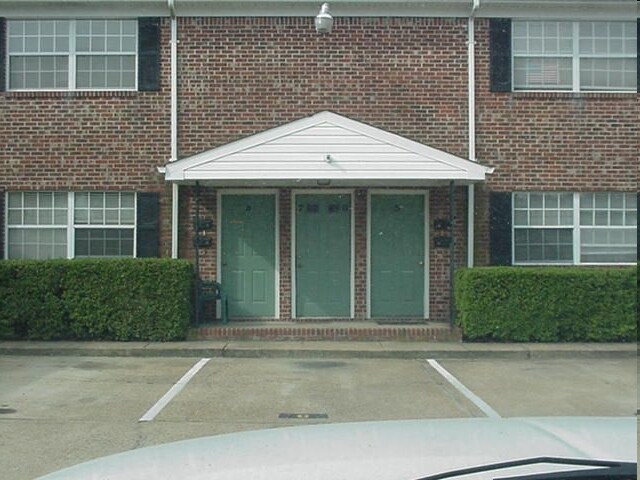 Building Photo - Larkspur Apartments