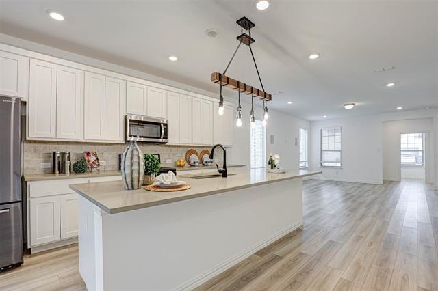 Building Photo - 2305 Cobbler St