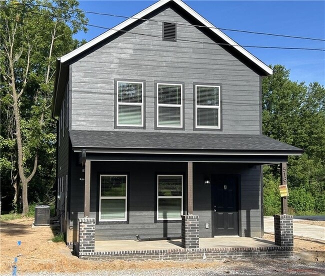 Primary Photo - 518 Crutcher St