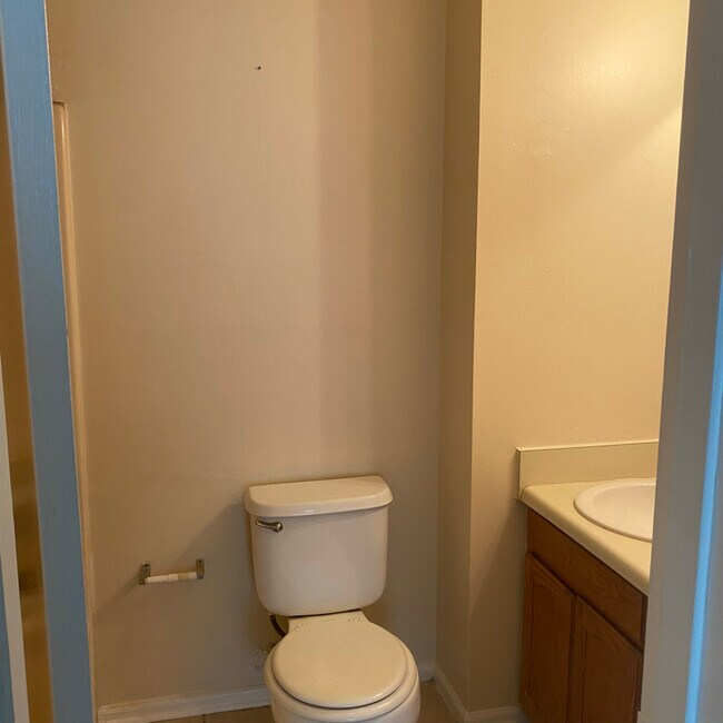 Building Photo - 6408 Baker Ct