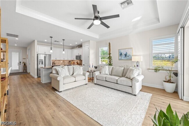Building Photo - 13491 Causeway Palms Cove