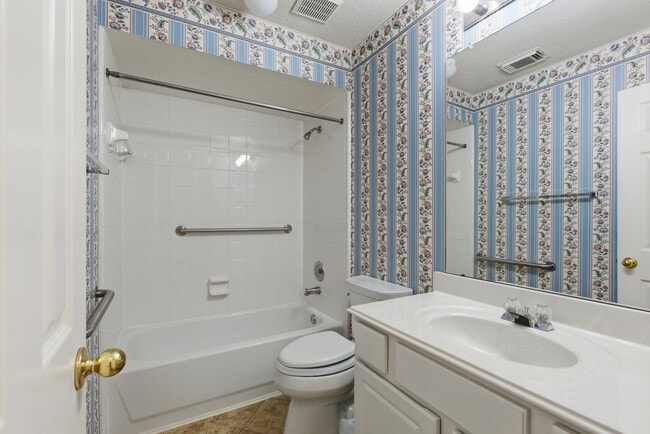 Building Photo - 18014 Still Springs Ct