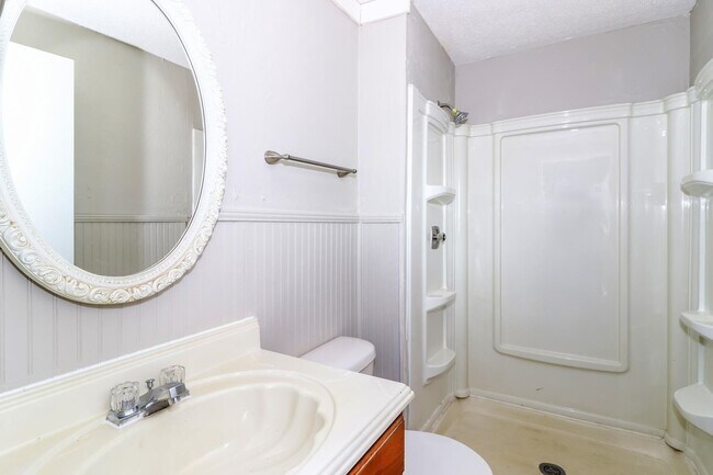 Building Photo - 6801 Autumnhill Ln