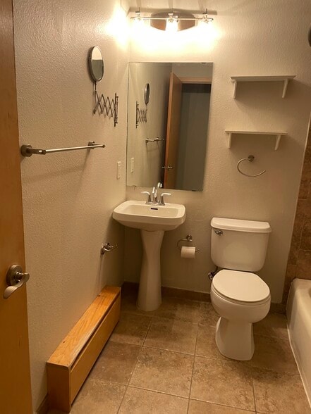Bathroom - 2530 1st Ave S