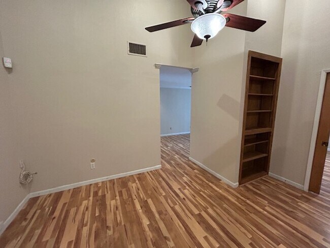 Building Photo - SW 3 Bedroom 2 Bath home with Pool. Yard Care Included.