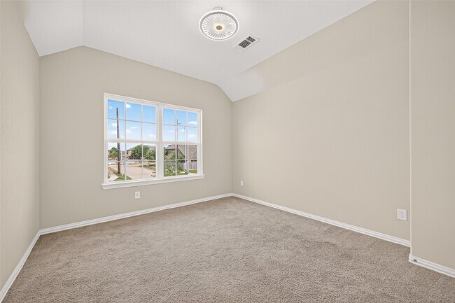 Building Photo - 9738 Willowmoor Lane