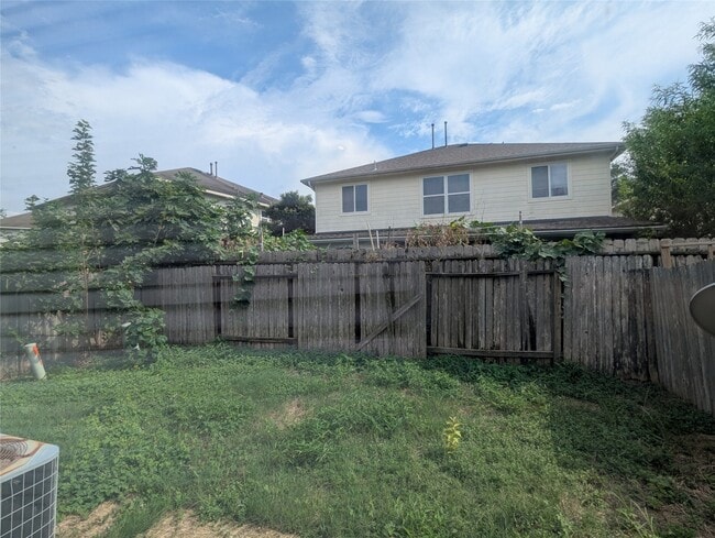 Building Photo - 13831 Maximos Dr