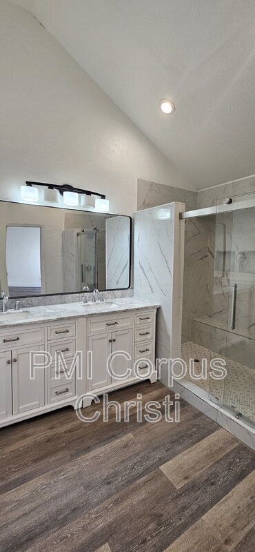 Building Photo - 7625 Stony Brook Dr