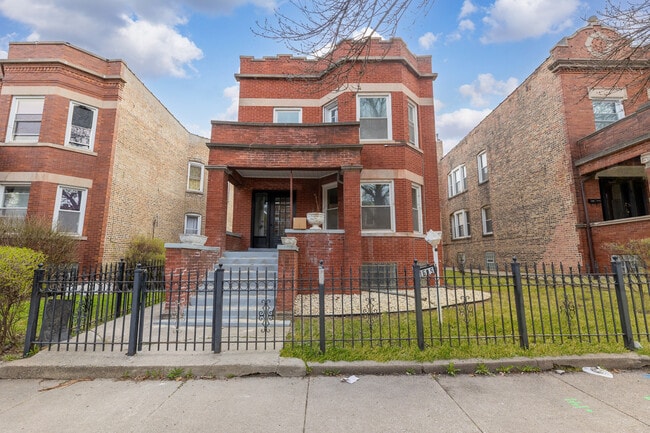 Primary Photo - 7645 S Morgan St
