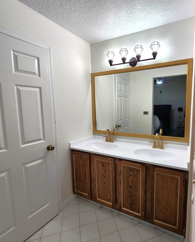 Building Photo - 14155 86th Rd N