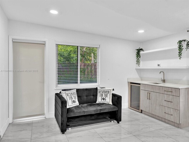 Building Photo - 2454 Nassau Ln