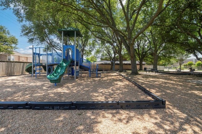 Building Photo - 11115 Kitty Brook Dr