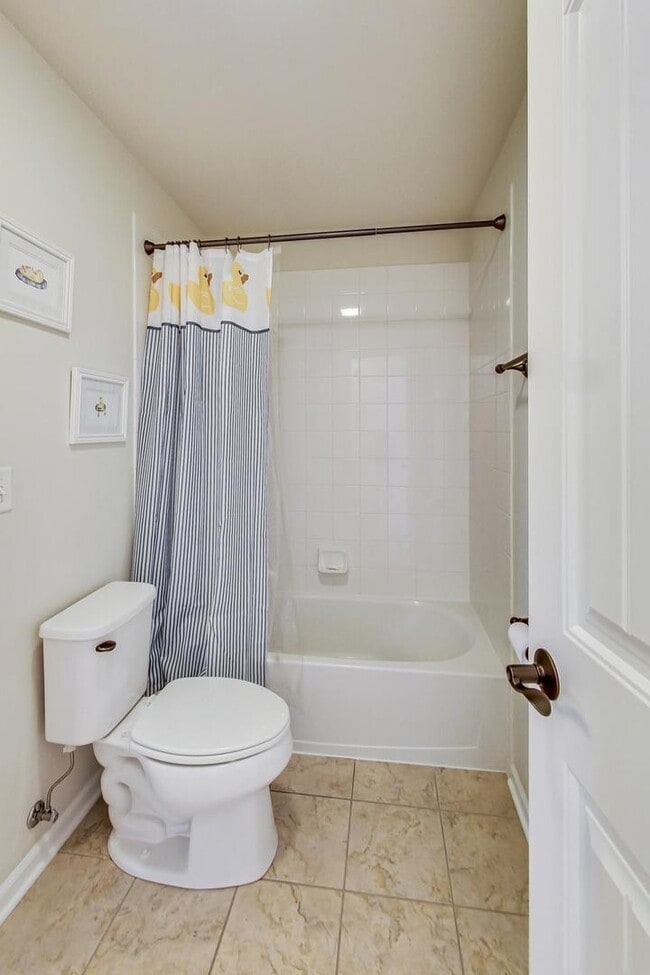 Building Photo - 1382 Kensington Ct
