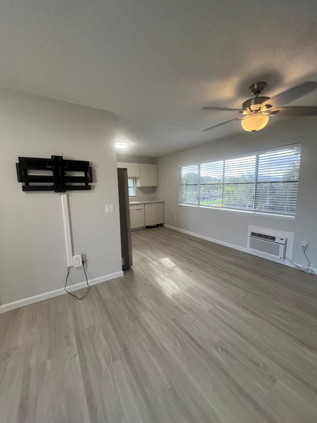 Building Photo - Excellent 1 Bedroom Mililani Mauka Townhouse, AC, 2 Parking