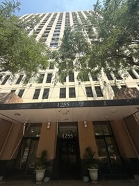 Building Photo - 1255 S State St