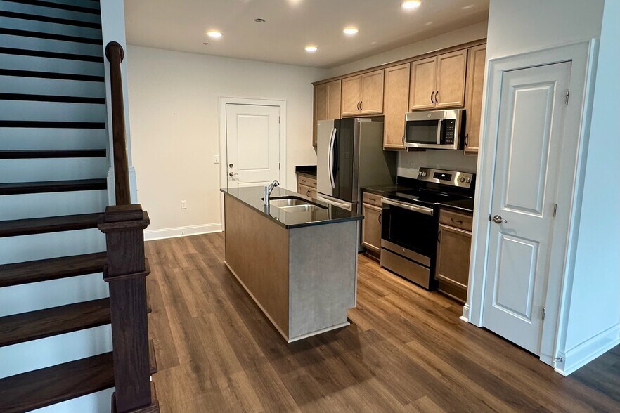 Building Photo - 115 Wellie Hl Pl