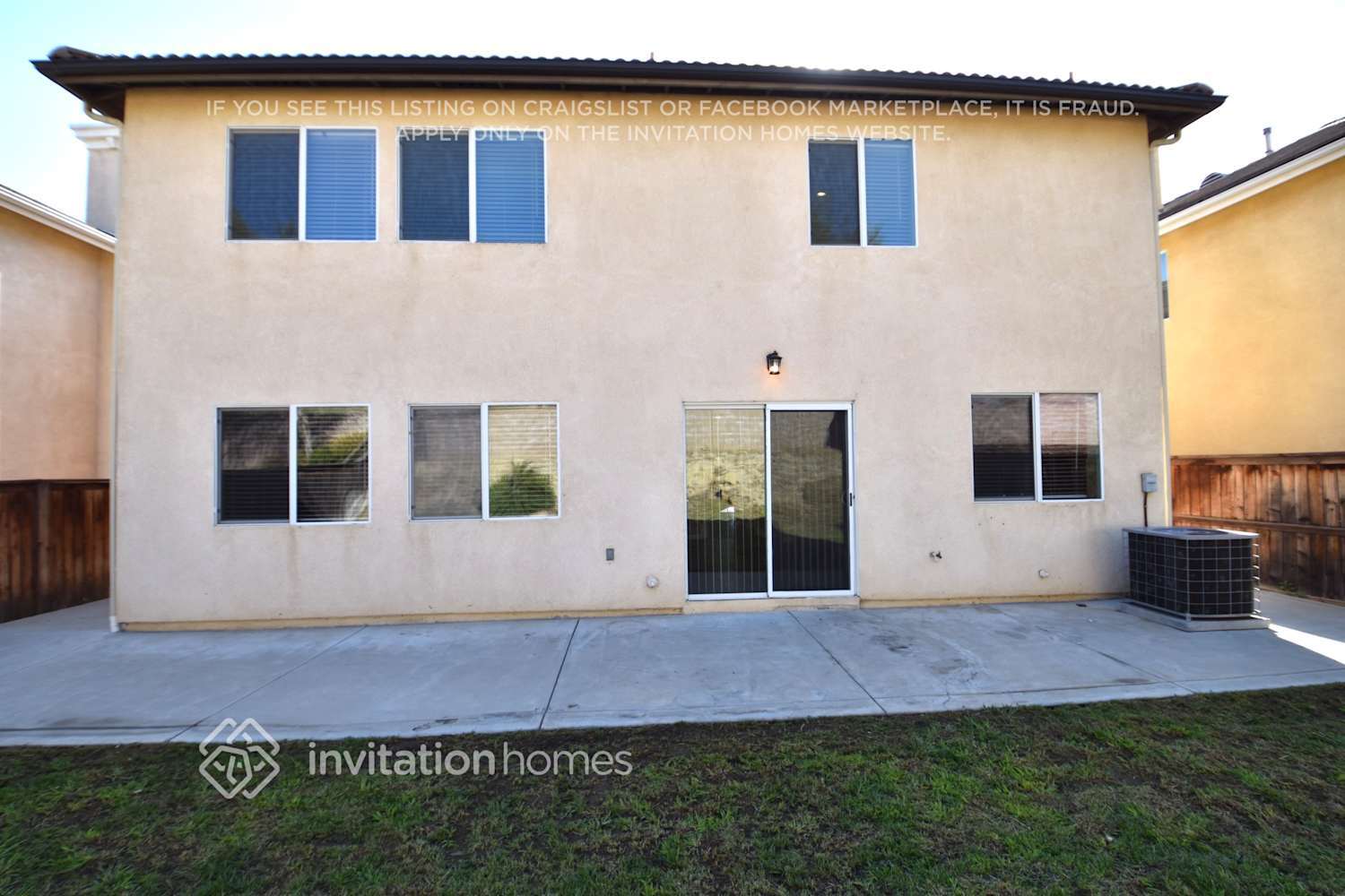 Building Photo - 11352 Magnolia St