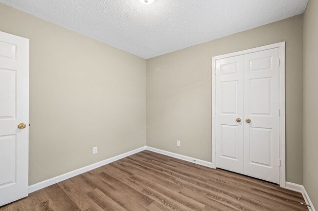 Building Photo - Welcome to this charming 4 bedroom, 2 bathroom home located in Greensboro, NC.