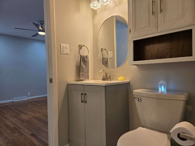 Building Photo - The Good Life — Over 2,200 Sq Ft with Finished Basement & Sunroom