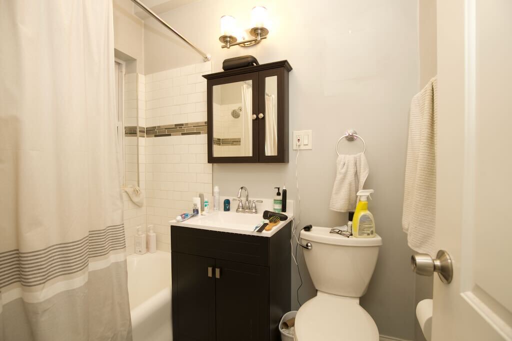 Building Photo - 2129 N Fremont St