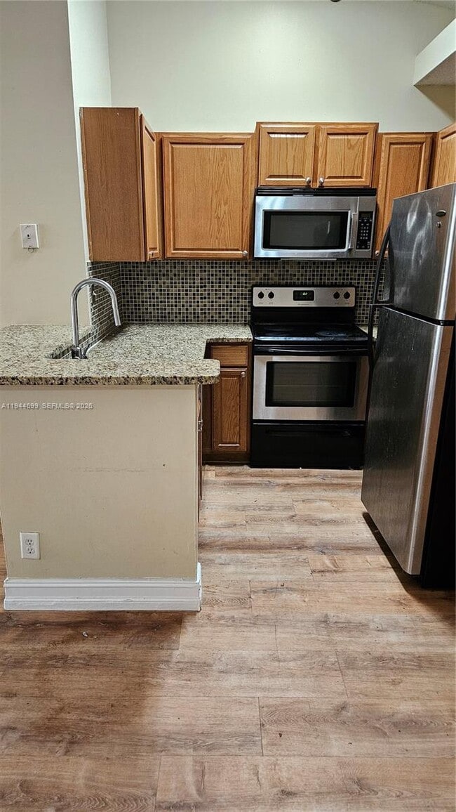 Building Photo - 801 Lyons Rd