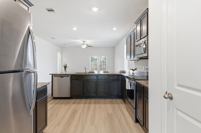 Building Photo - 10642 Lost aples Dr