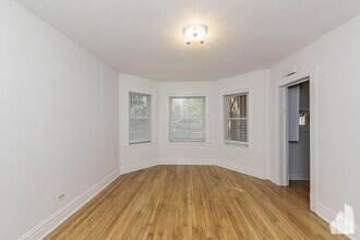 Building Photo - 2 bedroom in Chicago IL 60618