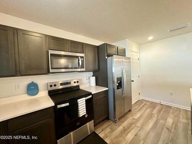 Building Photo - 960 Panther Lk Pkwy