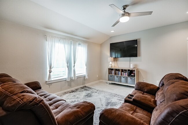 Building Photo - 13005 Oleander Bay Ln