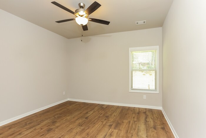 Building Photo - 1243 Spring Marsh Ct NE